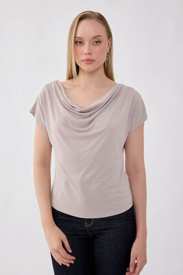 Dökümlü Degaje Yaka Bluz