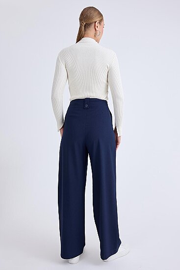 Düğme Detaylı Geniş Paça Pantolon - 8