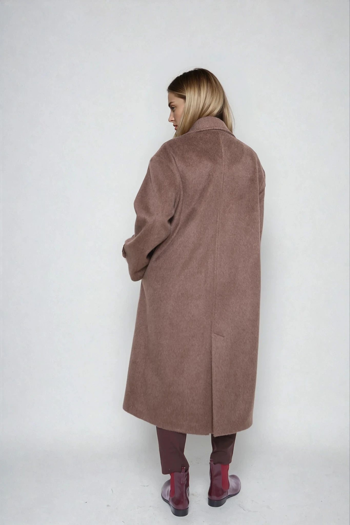 Düşük Omuz Uzun Kaşe Kaban - Thumbnail