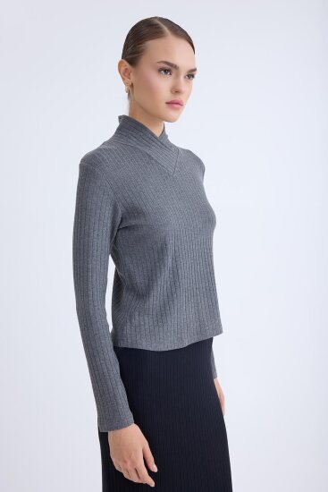 Fitilli Kumaş Önü Detaylı Uzun Kol Bluz - 2