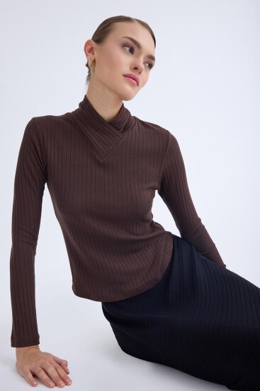 Fitilli Kumaş Önü Detaylı Uzun Kol Bluz - 14