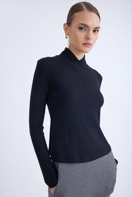 Fitilli Kumaş Önü Detaylı Uzun Kol Bluz - Thumbnail (19)