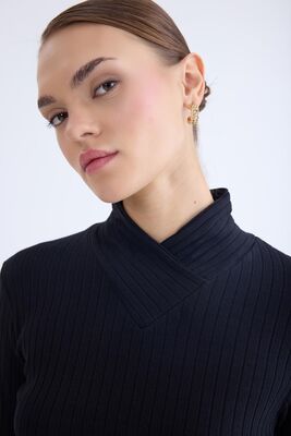 Fitilli Kumaş Önü Detaylı Uzun Kol Bluz - Thumbnail (18)