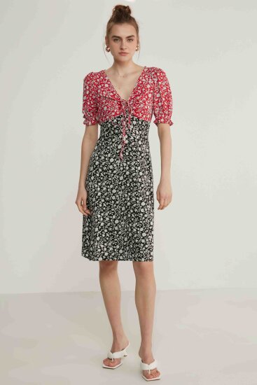 Garnili Çıtır Çiçek Desen V Yaka Elbise - 1