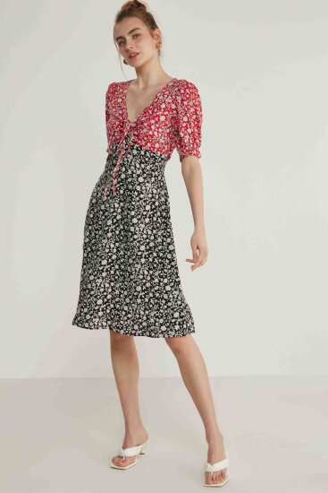 Garnili Çıtır Çiçek Desen V Yaka Elbise - 2