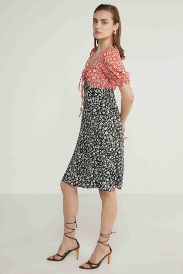 Garnili Çıtır Çiçek Desen V Yaka Elbise - 8