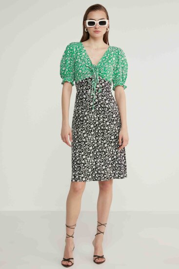 Garnili Çıtır Çiçek Desen V Yaka Elbise - 9