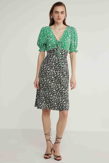 Garnili Çıtır Çiçek Desen V Yaka Elbise - 11