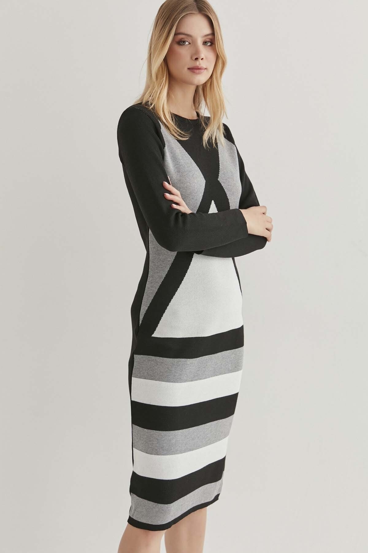 VİTRİN - Geometrik Desen Triko Elbise (1)