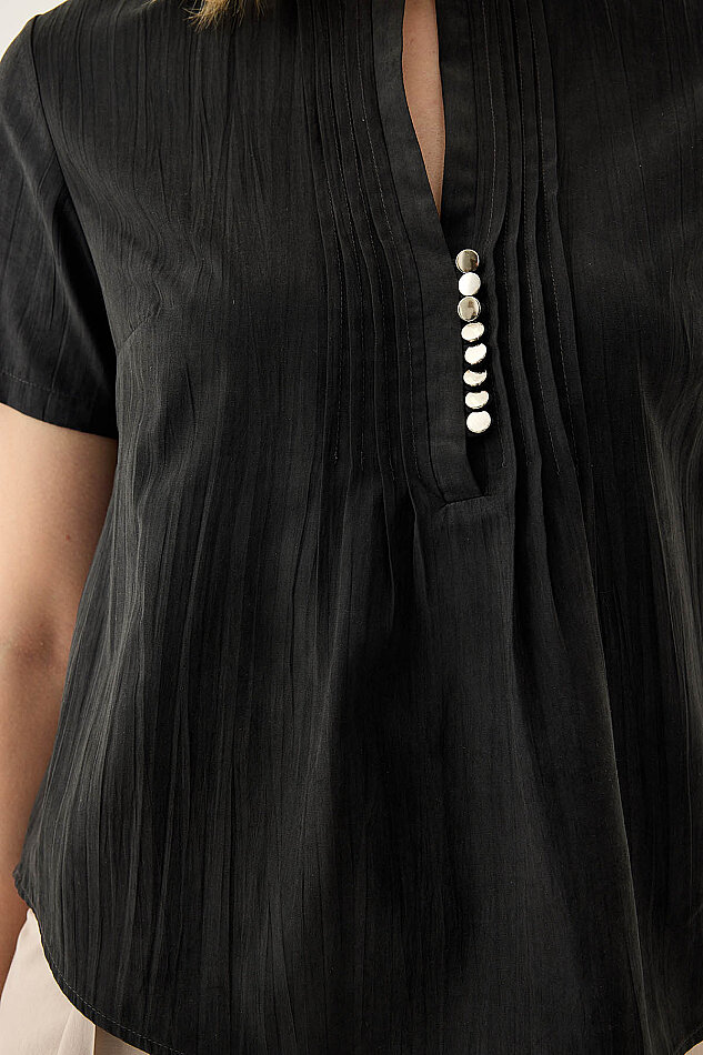 Hakim Yaka Önü Düğmeli Bluz - 11