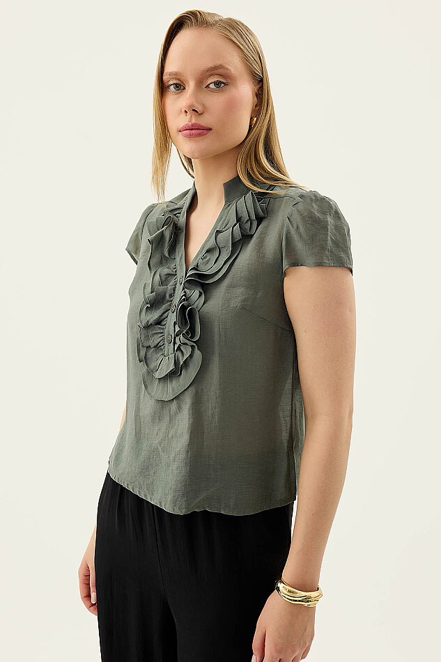 Hakim Yaka Önü Fırfırlı Kısa Kol Bluz - 12