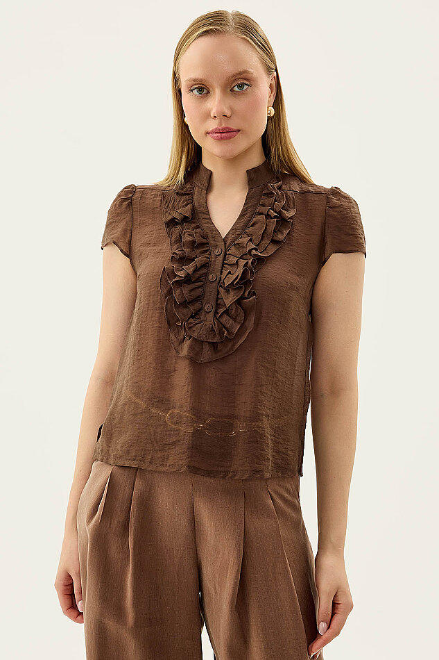 Hakim Yaka Önü Fırfırlı Kısa Kol Bluz - 37