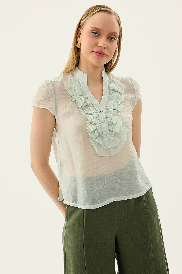 Hakim Yaka Önü Fırfırlı Kısa Kol Bluz - 46