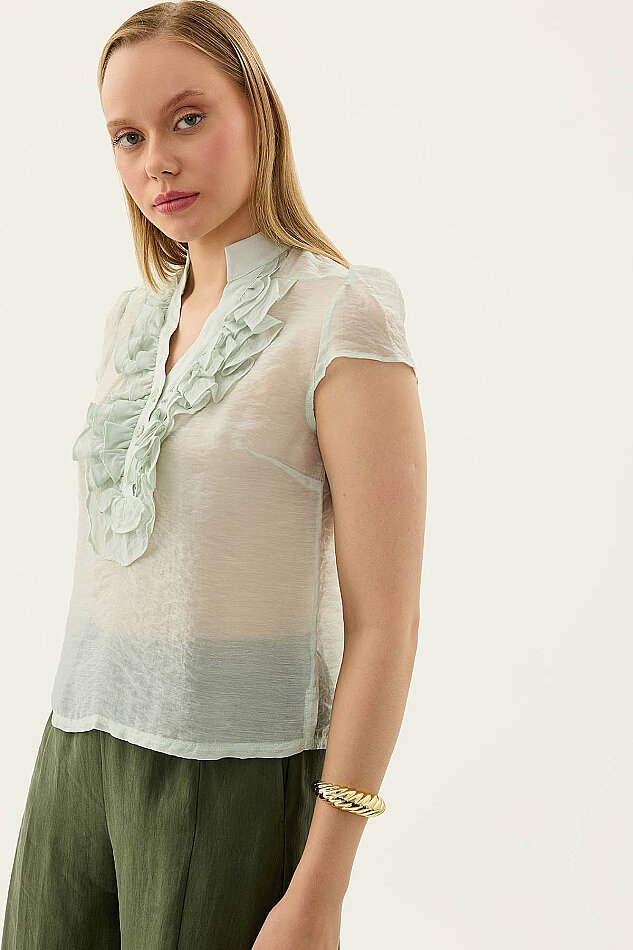 Hakim Yaka Önü Fırfırlı Kısa Kol Bluz - 47