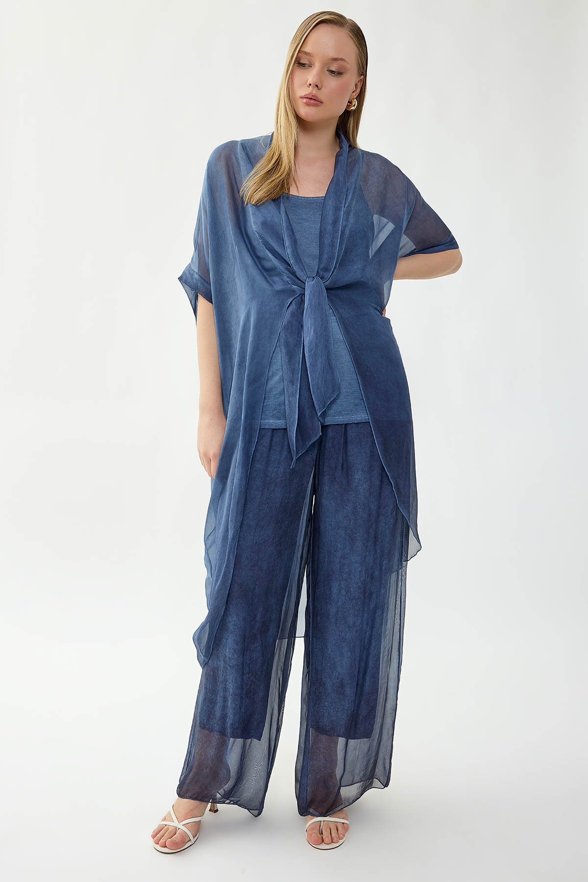 İçi Atletli İpek Hırka - Thumbnail