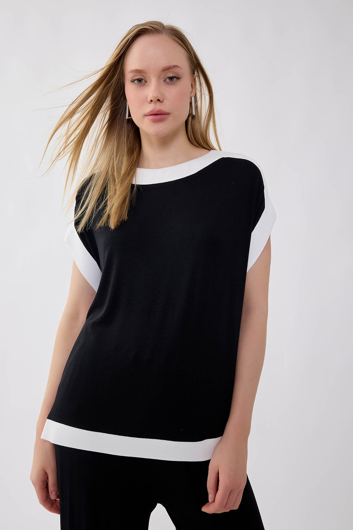 VİTRİN - İki Renk Salaş Bluz (1)