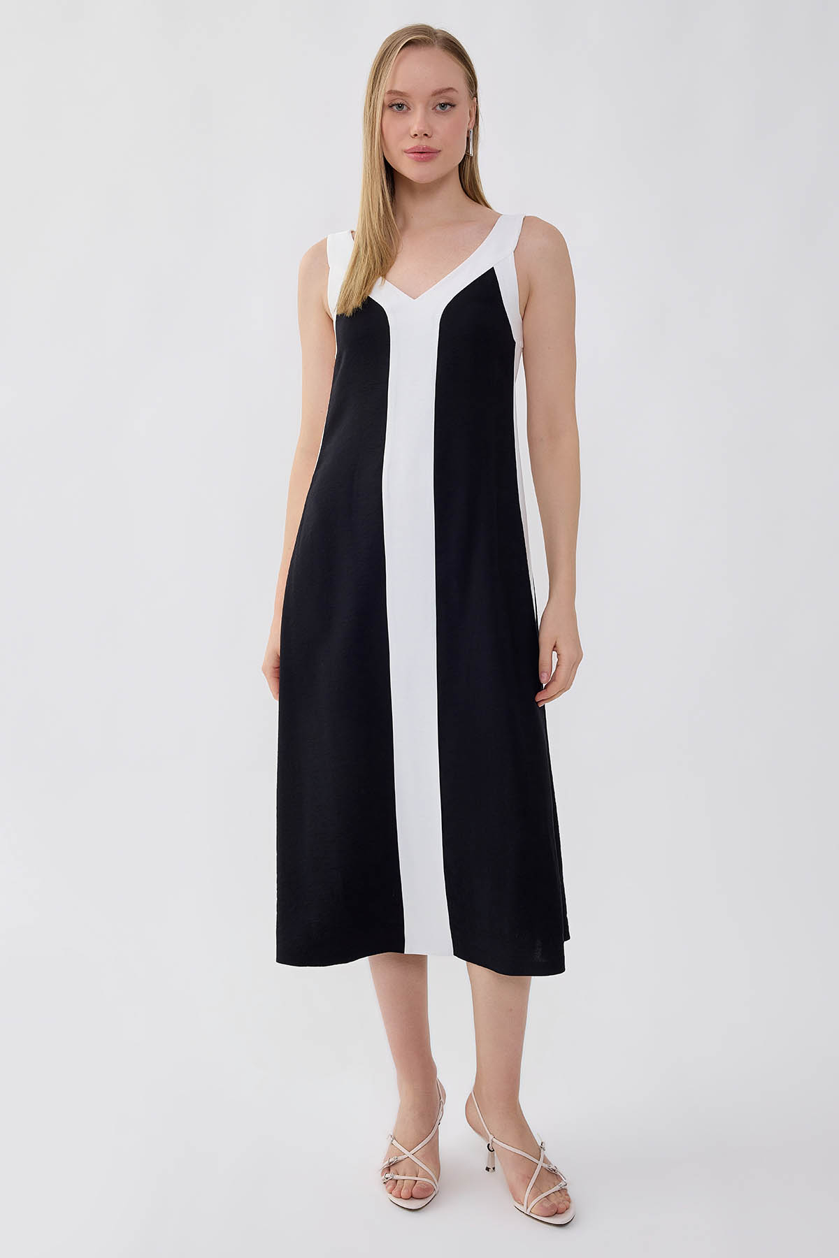 VİTRİN - İki Renk V Yaka Elbise