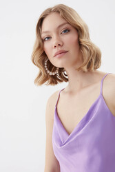 İp Askılı Degaje Yaka Saten Bluz - 23