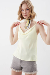 İp Askılı Degaje Yaka Saten Bluz - 41