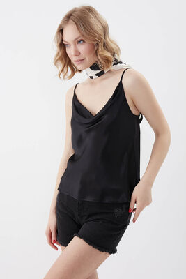 İp Askılı Degaje Yaka Saten Bluz - 48