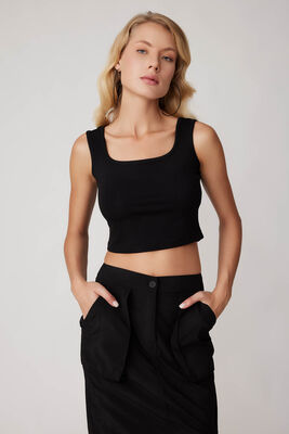 Kalın Askılı Crop Bluz - Thumbnail (6)