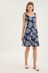 Kalın Askılı Desenli Pileli Mini Elbise - 17