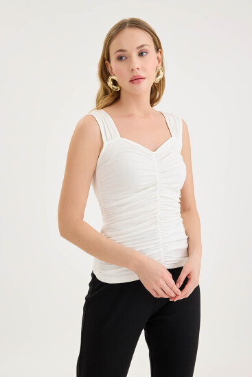 Kalın Askılı Önü Büzgülü Bluz - 3