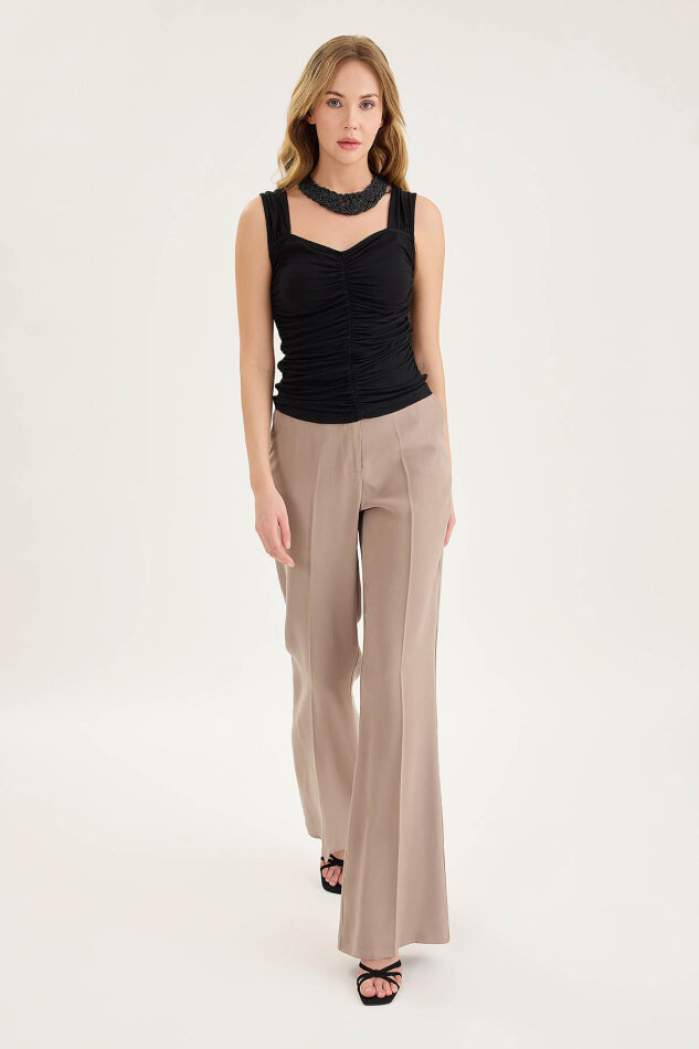 Kalın Askılı Önü Büzgülü Bluz - 14