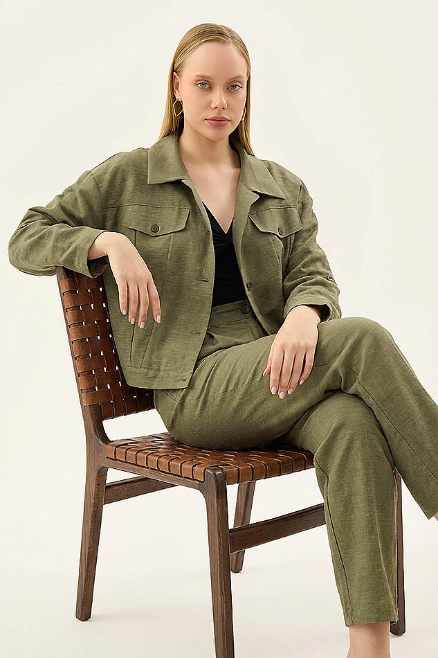 Kapak Cepli Kol Detaylı Crop Gömlek - 9