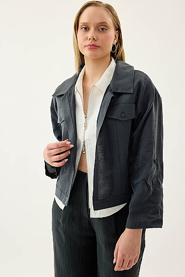 Kapak Cepli Kol Detaylı Crop Gömlek - 17