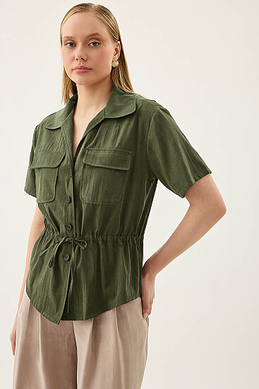 Kapak Cepli Önü Büzgülü Kısa Kol Bluz - 12