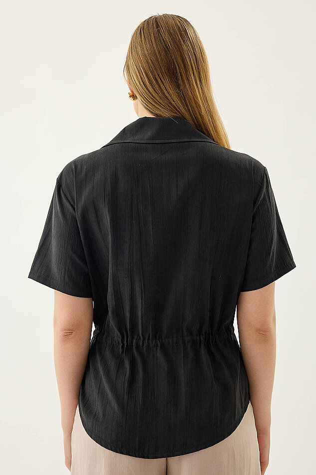 Kapak Cepli Önü Büzgülü Kısa Kol Bluz - 24