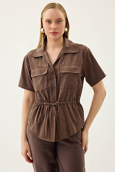 Kapak Cepli Önü Büzgülü Kısa Kol Bluz - 34