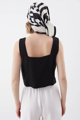 Kare Yaka Sıfır Kol Crop Bluz - 20