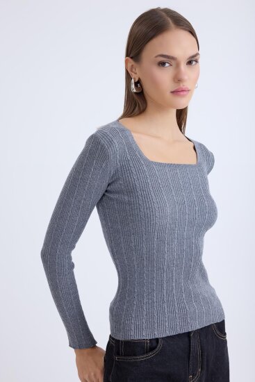 Kare Yaka Uzun Kol Triko Bluz - 10