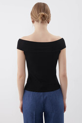 Kayık Yaka Bluz - 10