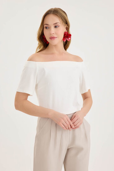 Kayık Yaka Crop Bluz - 4