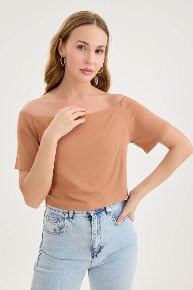 Kayık Yaka Crop Bluz - 11