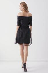 Kayık Yaka Eteği Desenli Elbise - 5