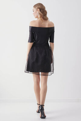 Kayık Yaka Eteği Desenli Elbise - 5