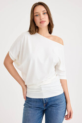 Kayık Yaka Kısa Kol Modal Bluz - 1