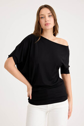 Kayık Yaka Kısa Kol Modal Bluz - 21