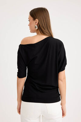 Kayık Yaka Kısa Kol Modal Bluz - 25