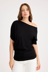 Kayık Yaka Kısa Kol Modal Bluz - 23