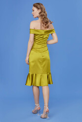 Kayık Yaka Ucu Volanlı Elbise - 14