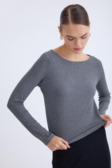 Kayık Yaka Uzun Kol Bluz - 3