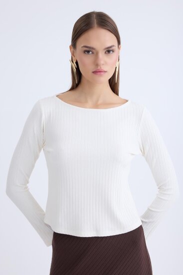 Kayık Yaka Uzun Kol Bluz - 6