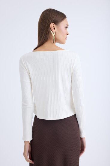 Kayık Yaka Uzun Kol Bluz - 9