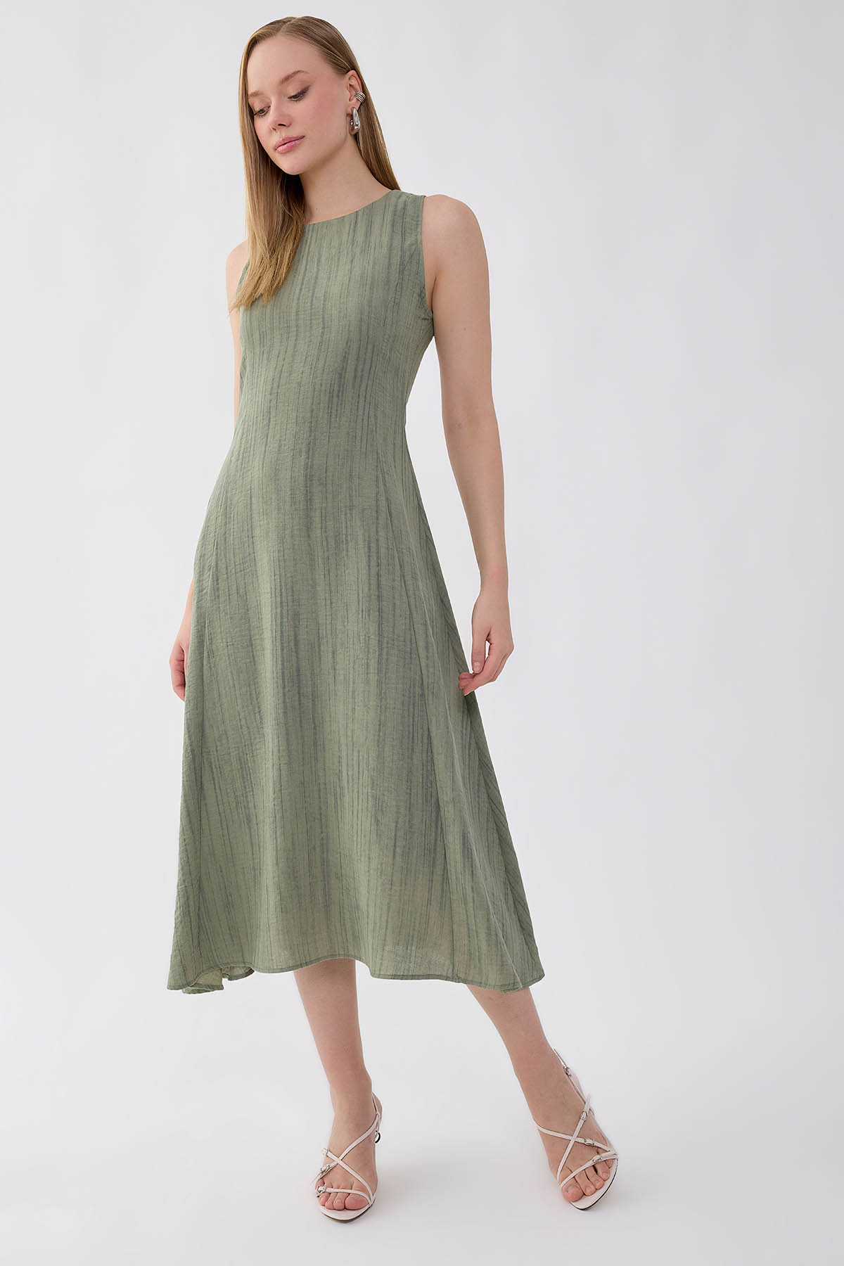 VİTRİN - Kendinden Desenli Verev Elbise (1)