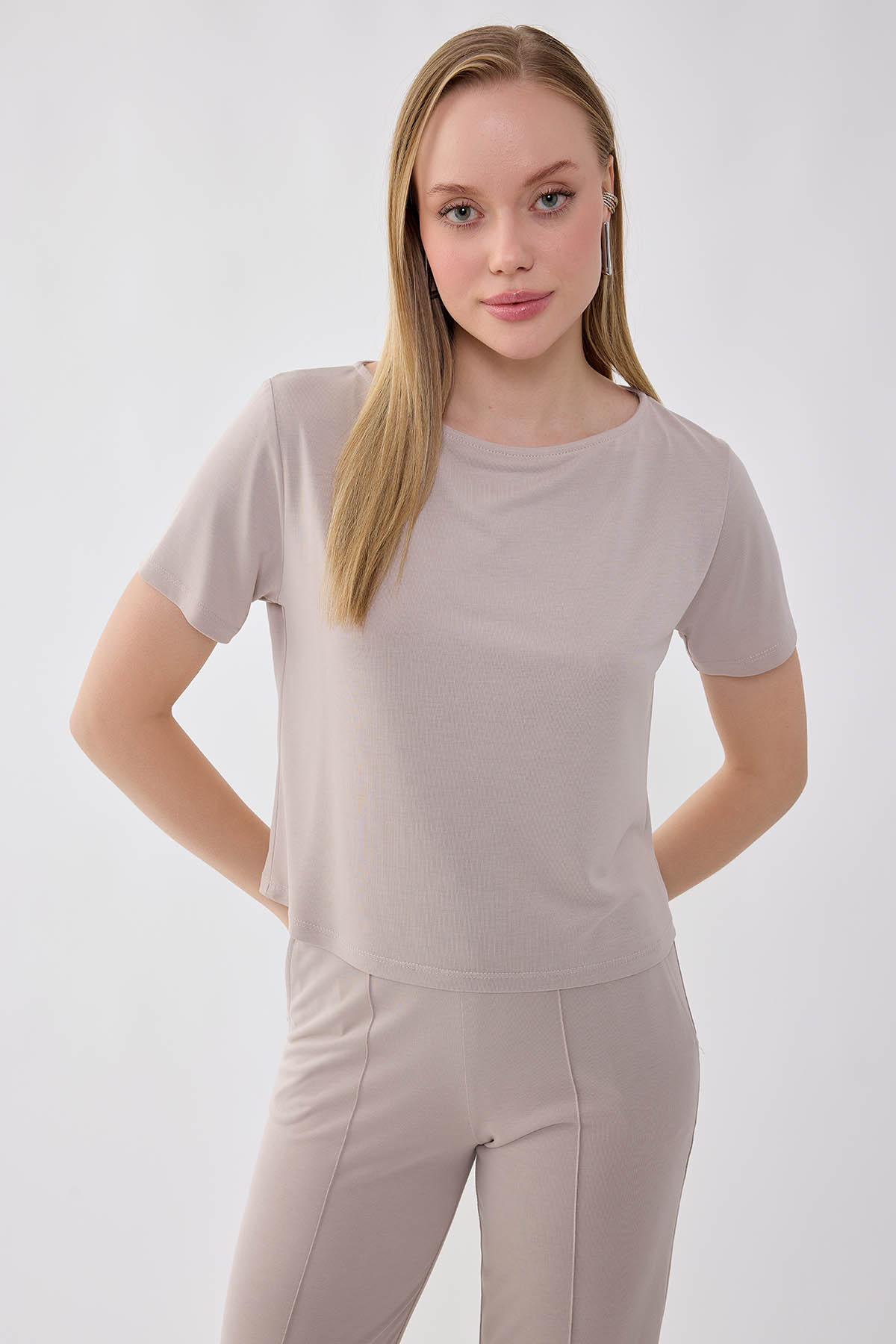 Kısa Kol Rahat Bluz - Thumbnail